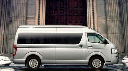 開創空間新時代 九龍商務車全新登陸安徽，專用汽車銷售引領行業風尚